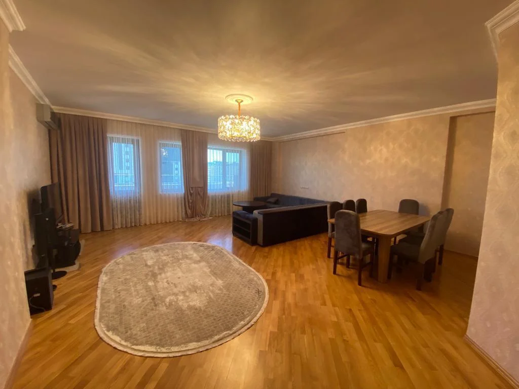 Kirayə 3 otaqlı Mənzil 161 m² Nərimanov r. – şəkil 2