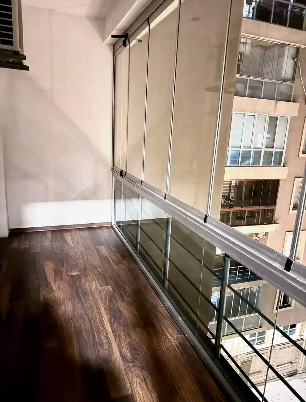 Kirayə 4 otaqlı Mənzil 200 m² Xətai r.