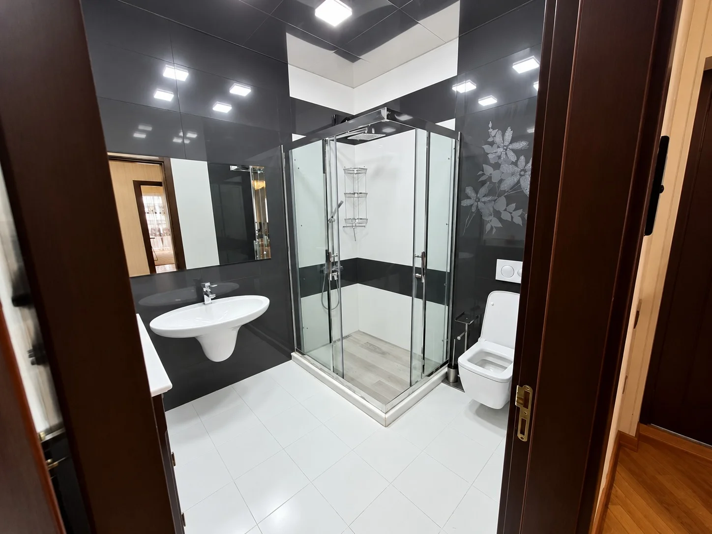 Kirayə 3 otaqlı Mənzil 150 m² Nəsimi r. 28 May m. – şəkil 6