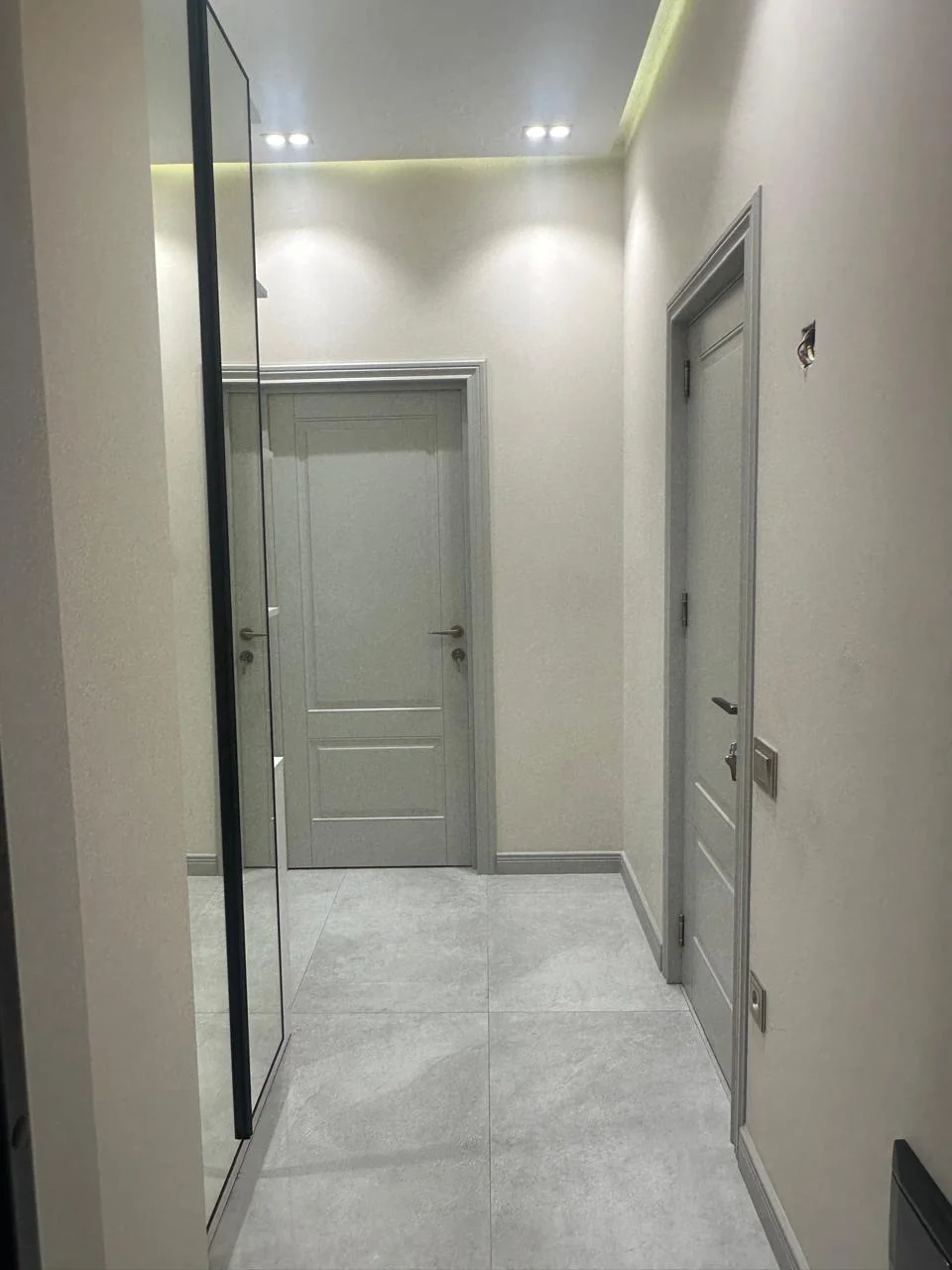 Kirayə 2 otaqlı Mənzil 75 m² Xətai r.