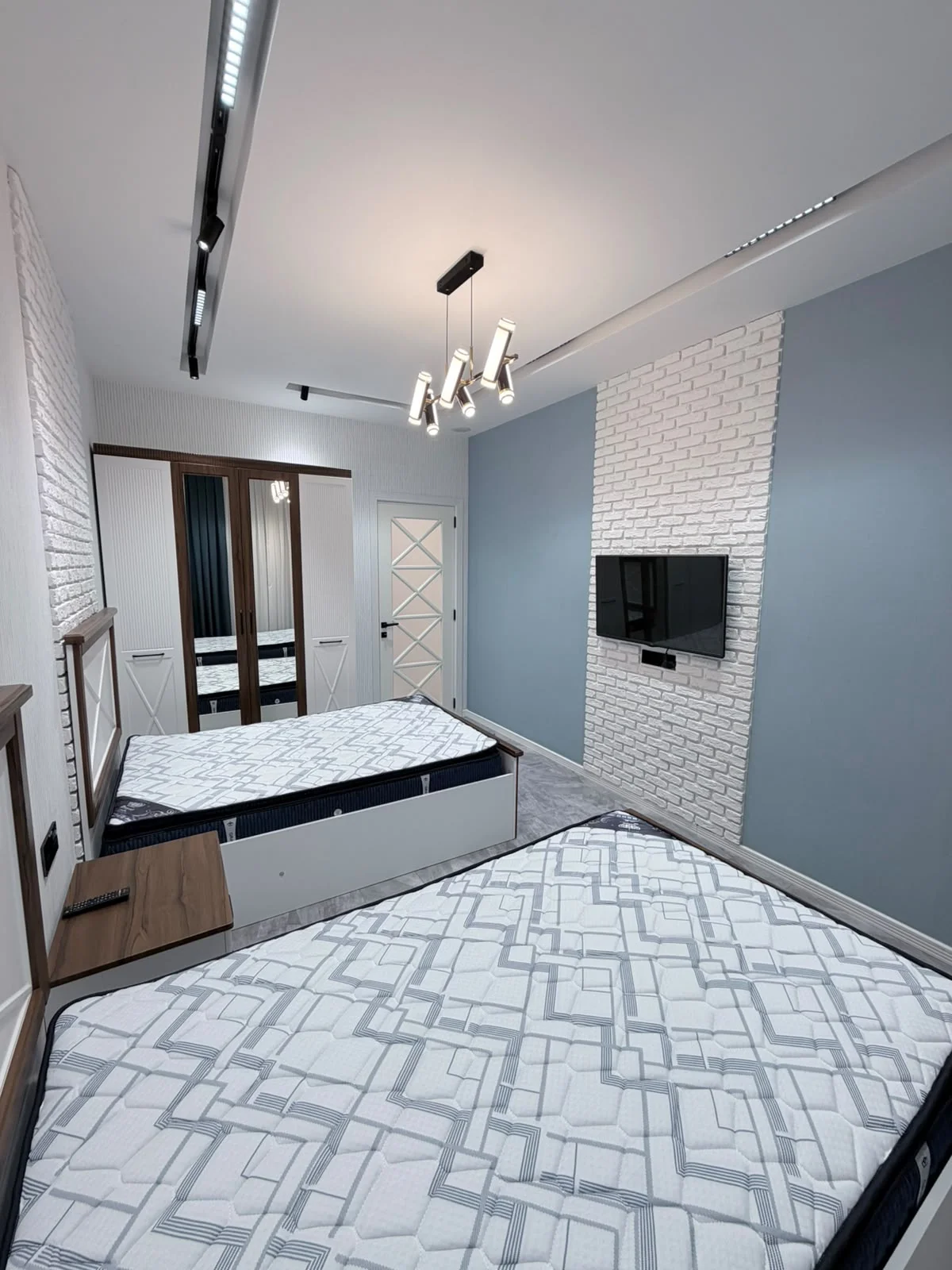 Kirayə 3 otaqlı Mənzil 140 m² Nəsimi r.