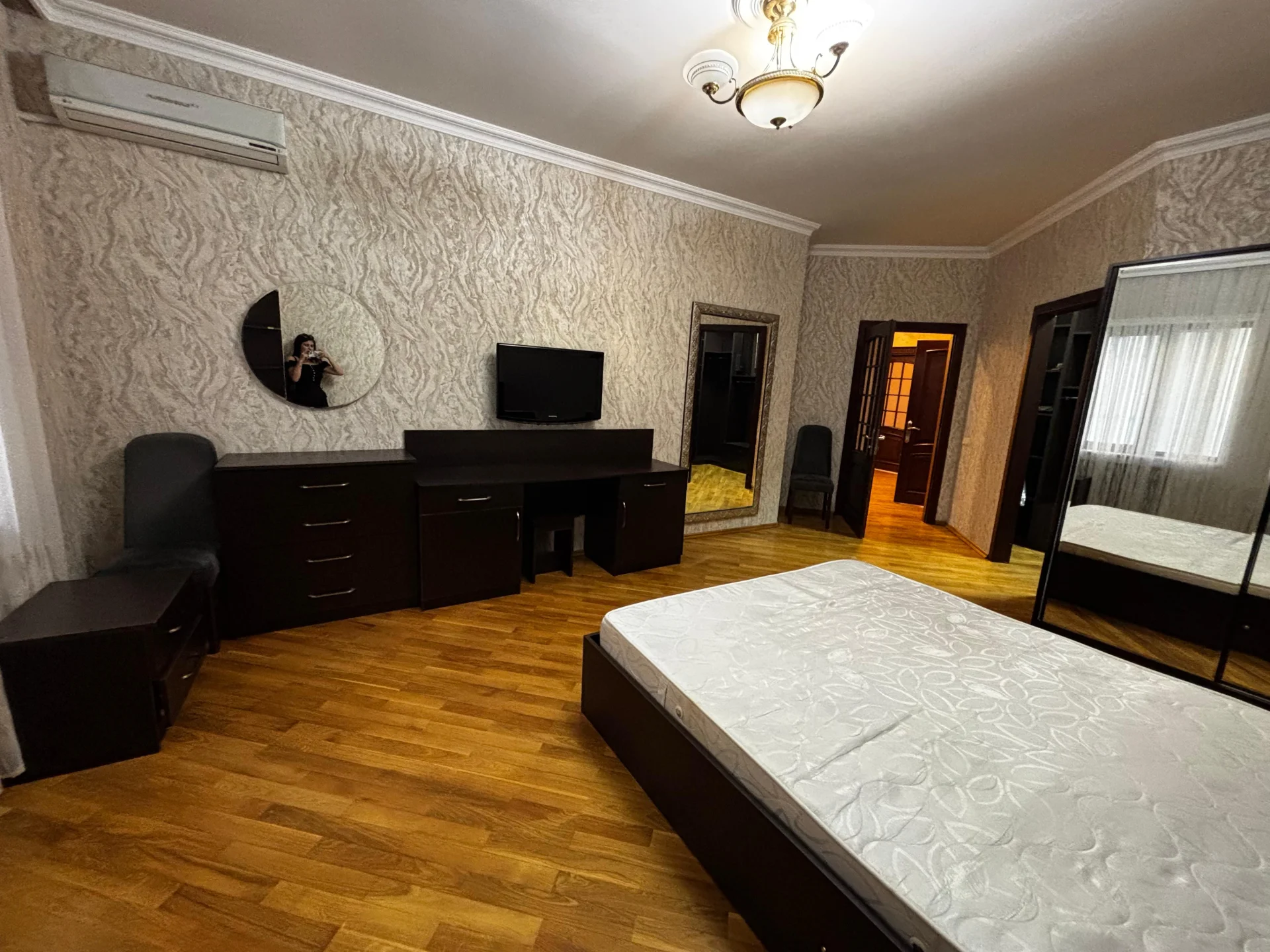 Kirayə 3 otaqlı Mənzil 135 m² Nərimanov r.
