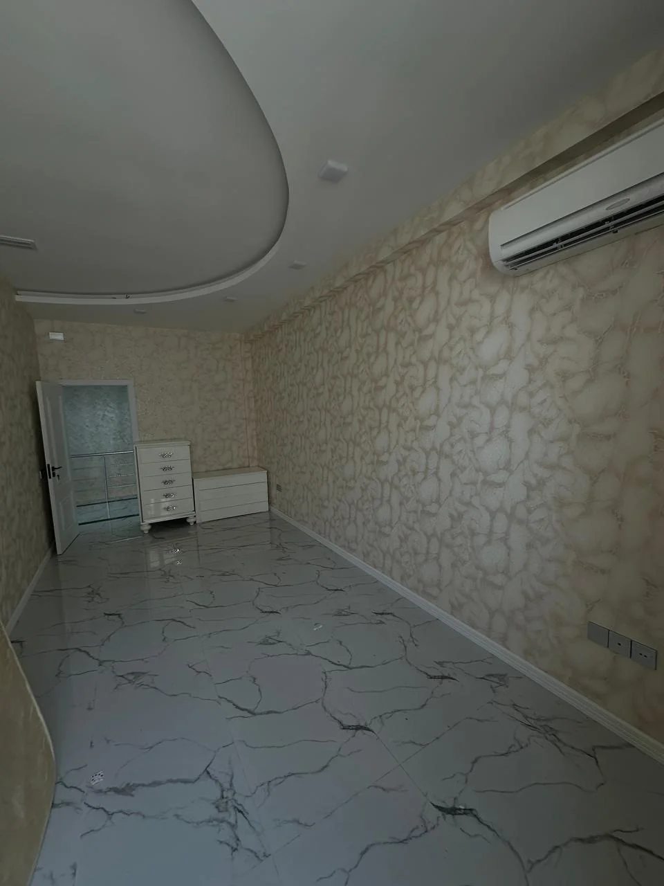 Kirayə 5 otaqlı Mənzil 250 m² Nəsimi r. – şəkil 17
