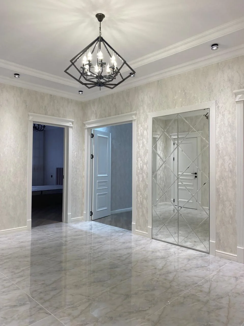 Kirayə 3 otaqlı Mənzil 140 m² Xətai r.