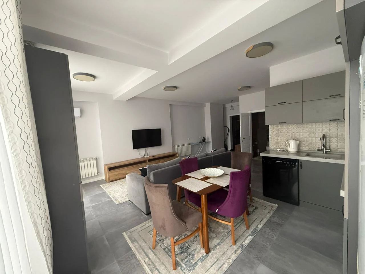 Kirayə 3 otaqlı Mənzil 100 m² Səbail r. – şəkil 3