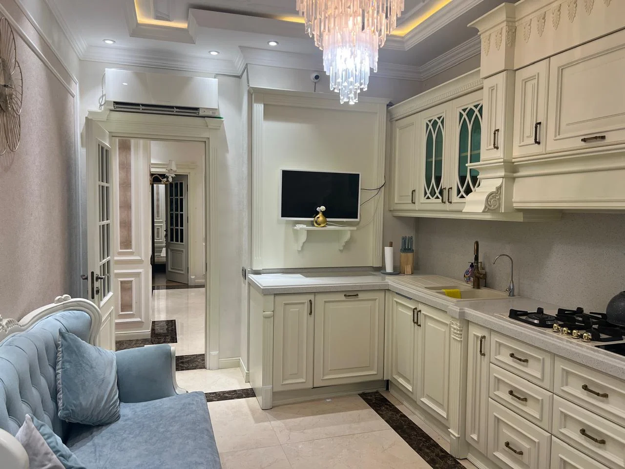 Satılır 4 otaqlı Mənzil 4 m² Nəsimi r.