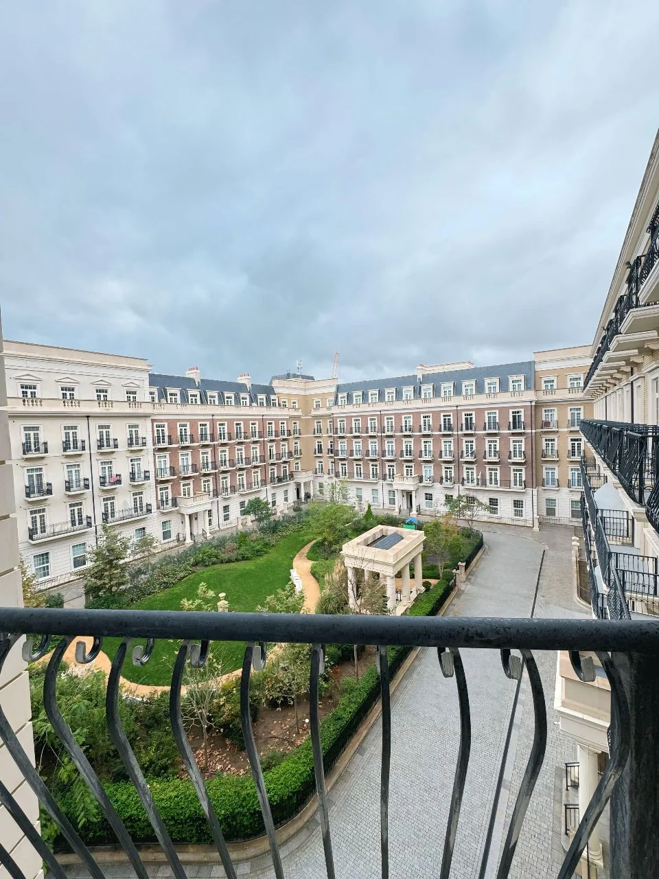 Kirayə 3 otaqlı Mənzil 120 m² Xətai r.
