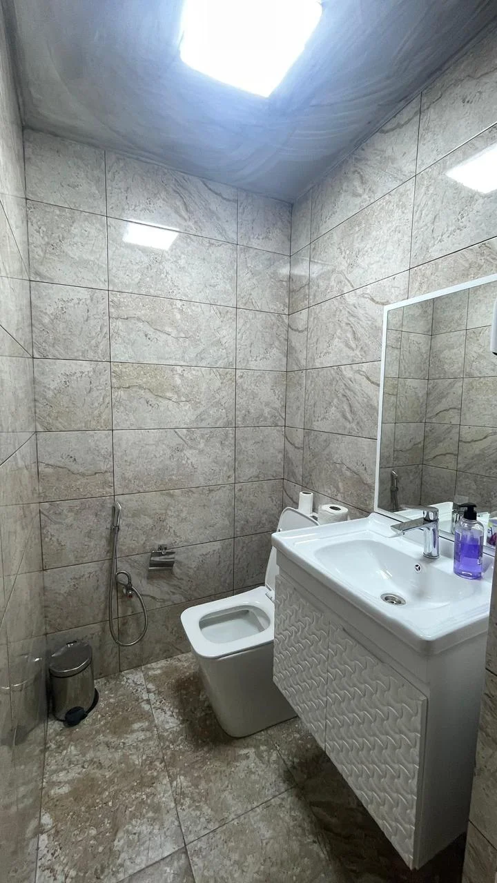Kirayə 6 otaqlı Ofis 130 m² Nəsimi r.