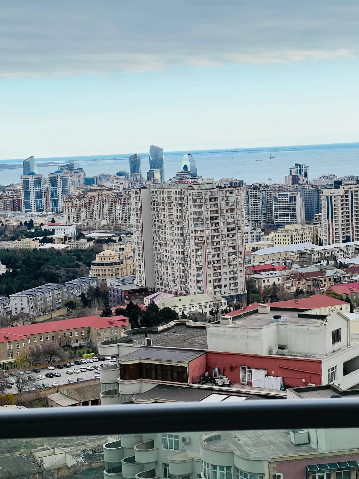 Kirayə 3 otaqlı Mənzil 178 m² Nəsimi r. – şəkil 3