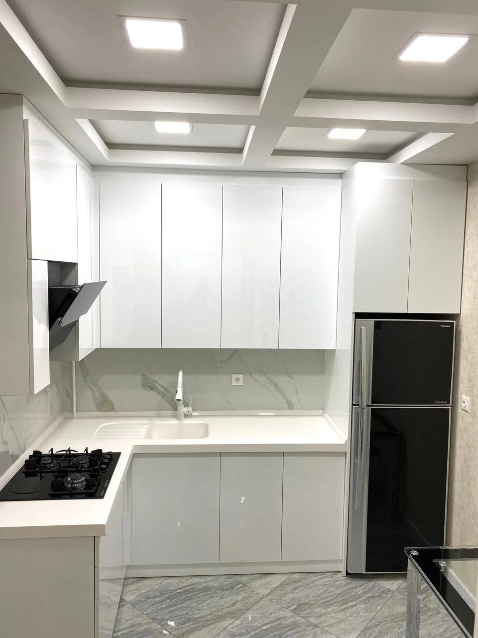 Kirayə 2 otaqlı Mənzil 70 m² Nərimanov r. – şəkil 18