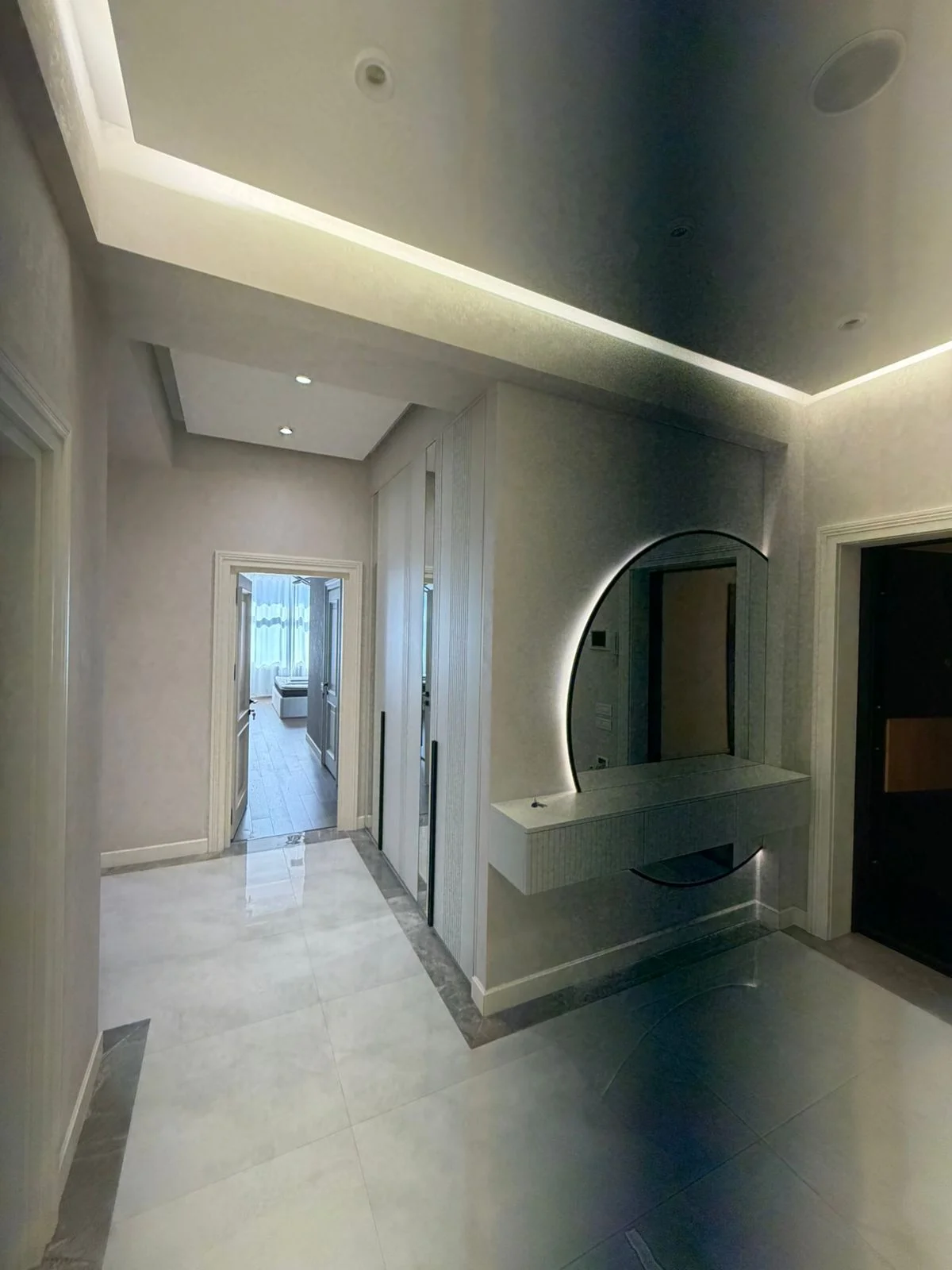 Kirayə 3 otaqlı Mənzil 170 m² Bakı