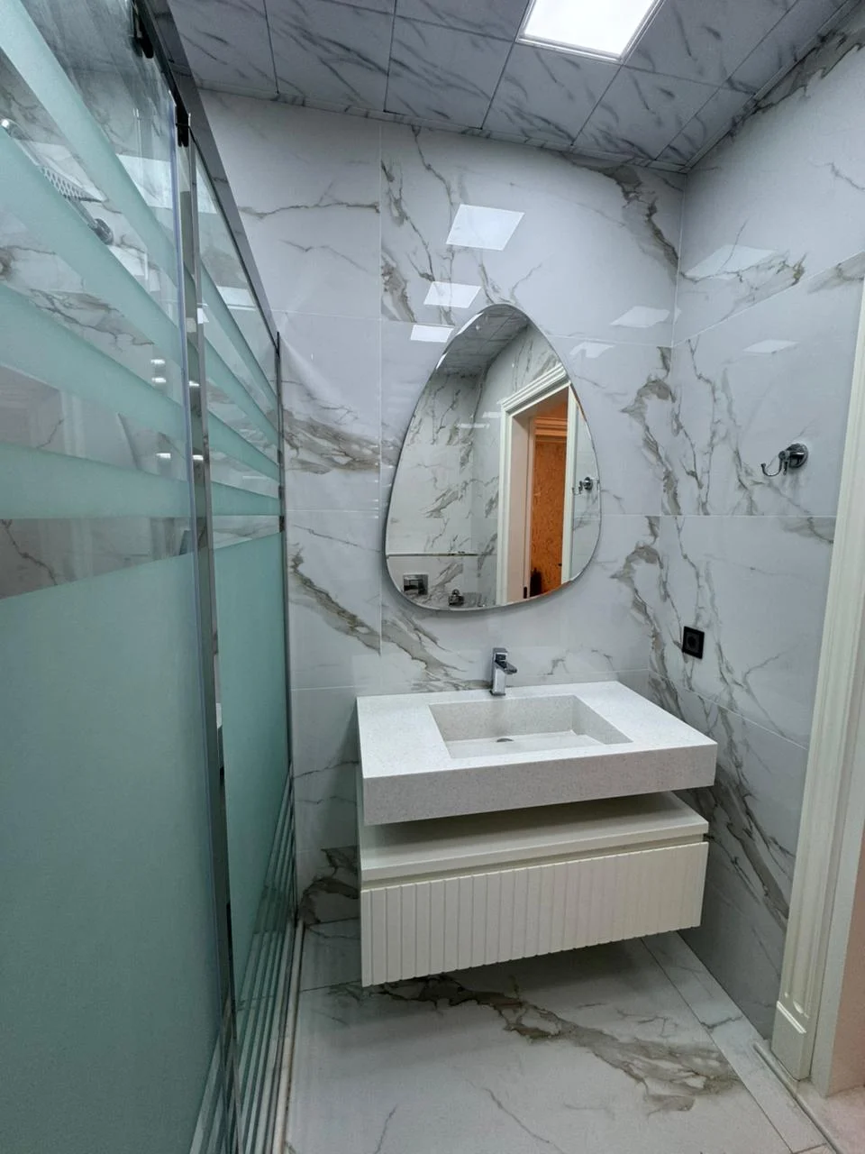 Kirayə 2 otaqlı Mənzil 100 m² Xətai r.