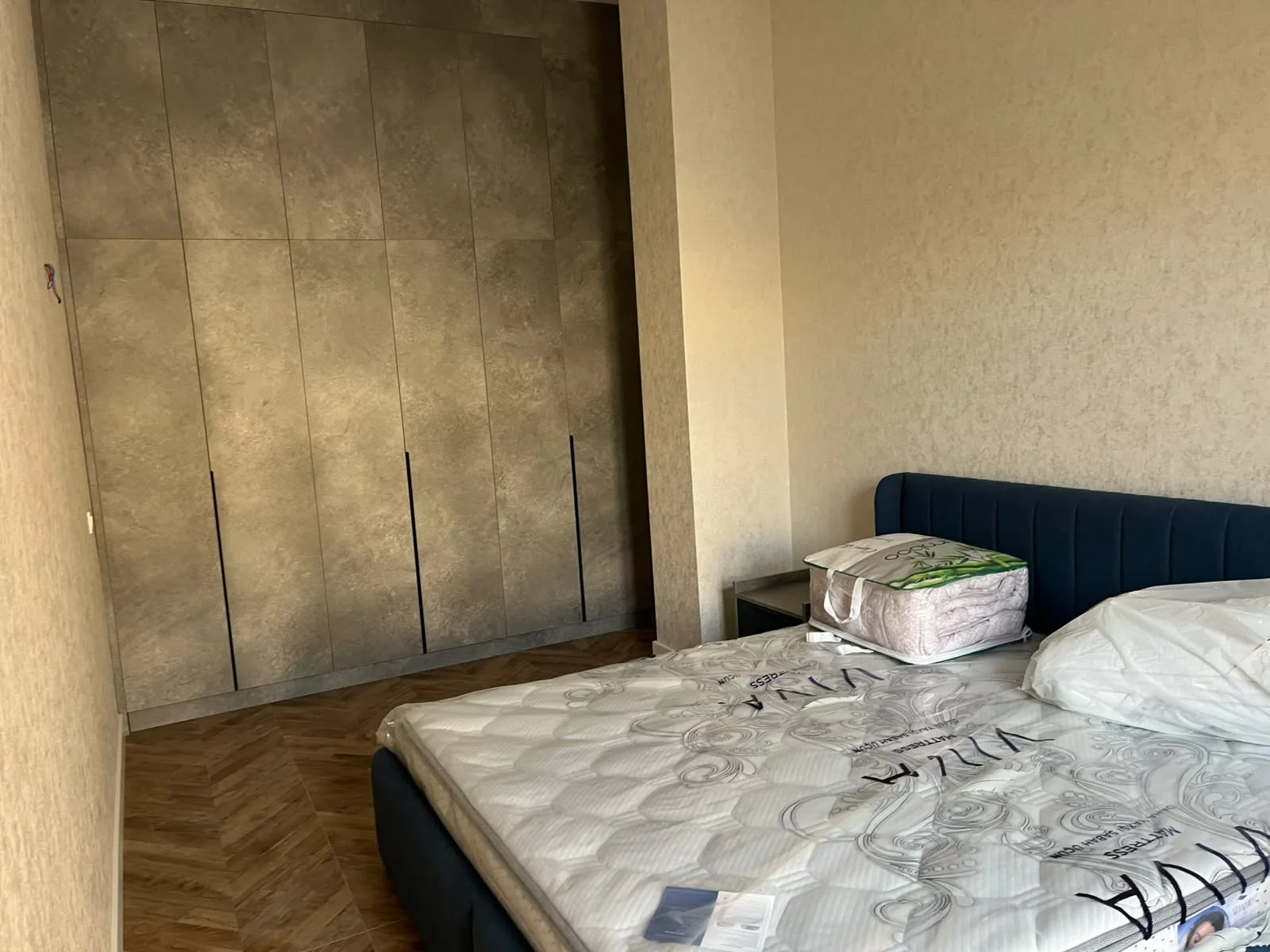 Kirayə 2 otaqlı Mənzil 68 m² Xətai r. Ağ şəhər q. – şəkil 6