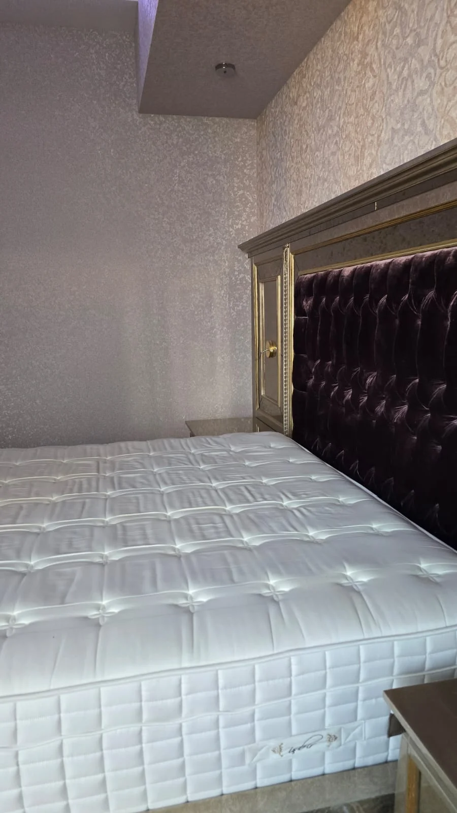 Kirayə 3 otaqlı Mənzil 132 m² Xətai r.