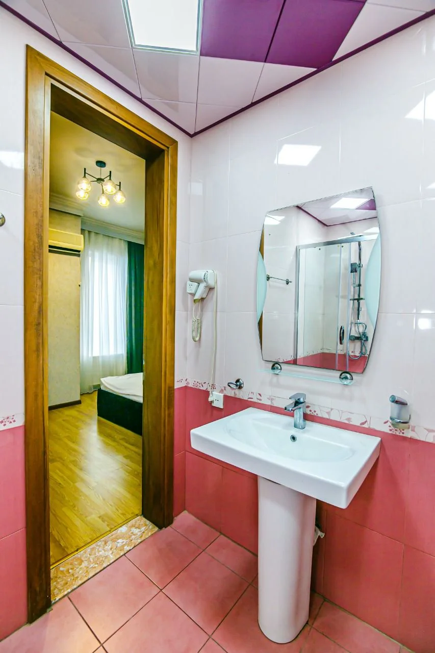 Kirayə 4 otaqlı Mənzil 140 m² Səbail r. Sahil m. – şəkil 20