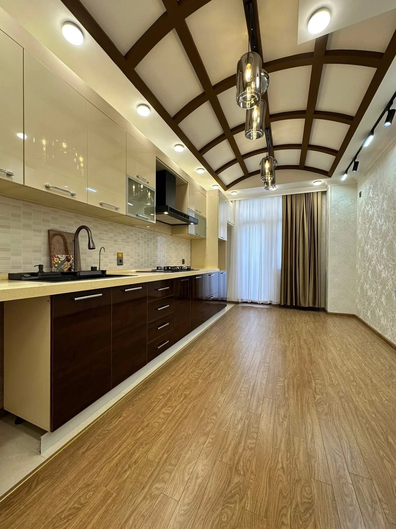 Satılır 3 otaqlı Mənzil 136 m² Suraxanı r.
