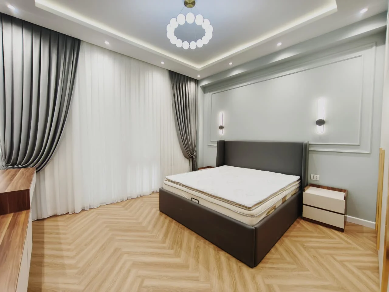 Kirayə 3 otaqlı Mənzil 110 m² Xətai r.