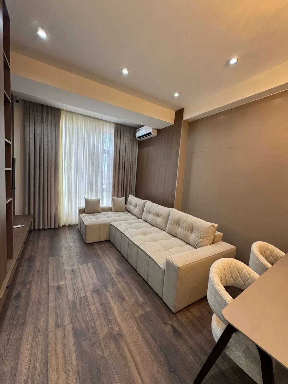 Kirayə 3 otaqlı Mənzil 110 m² Nərimanov r.