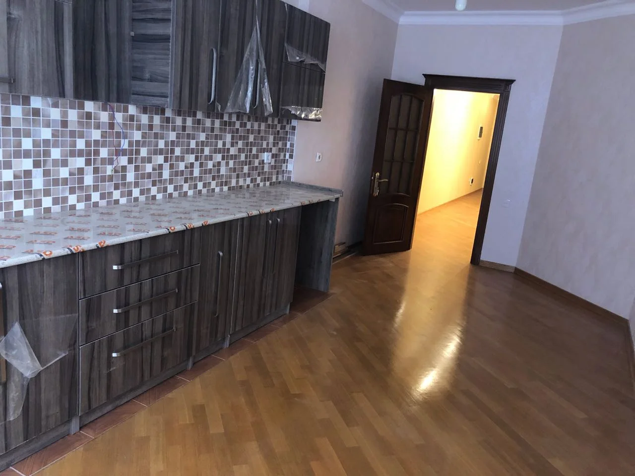 Kirayə 3 otaqlı Mənzil 150 m² Yasamal r. Elmlər Akademiyası m. – şəkil 8