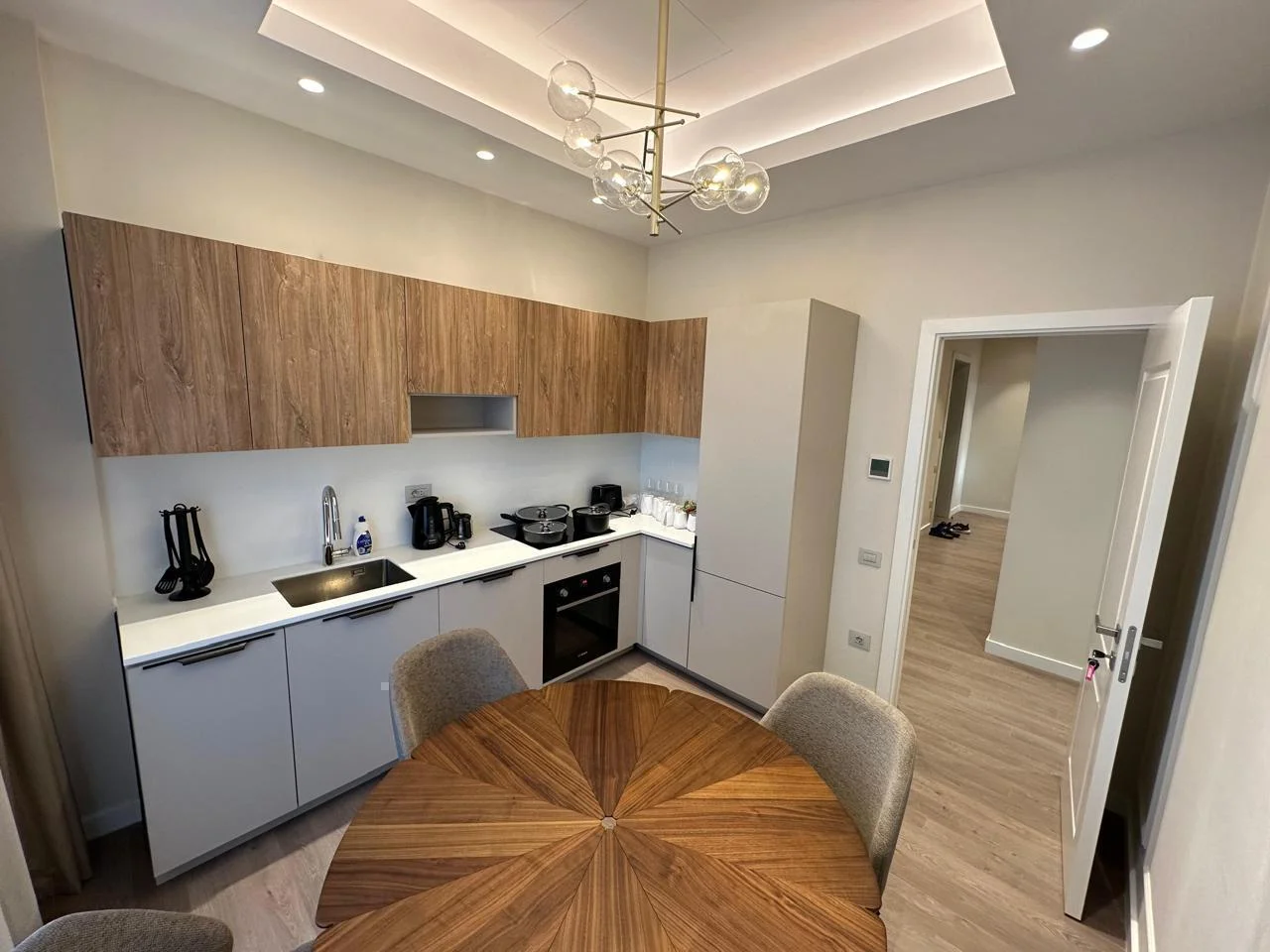 Kirayə 3 otaqlı Mənzil 111 m² Xətai r.