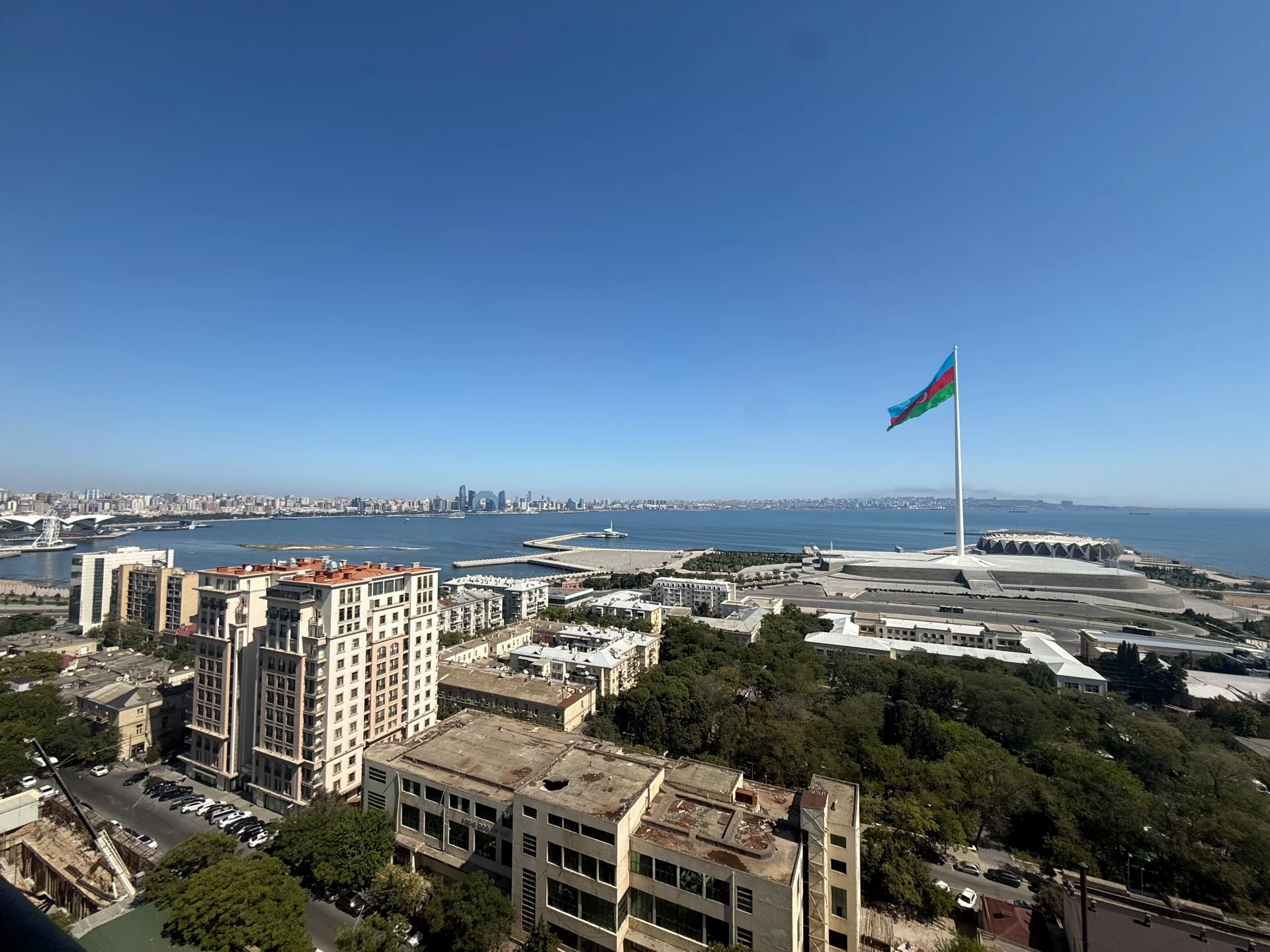 Satılır 4 otaqlı Mənzil 178.1 m² Səbail r.