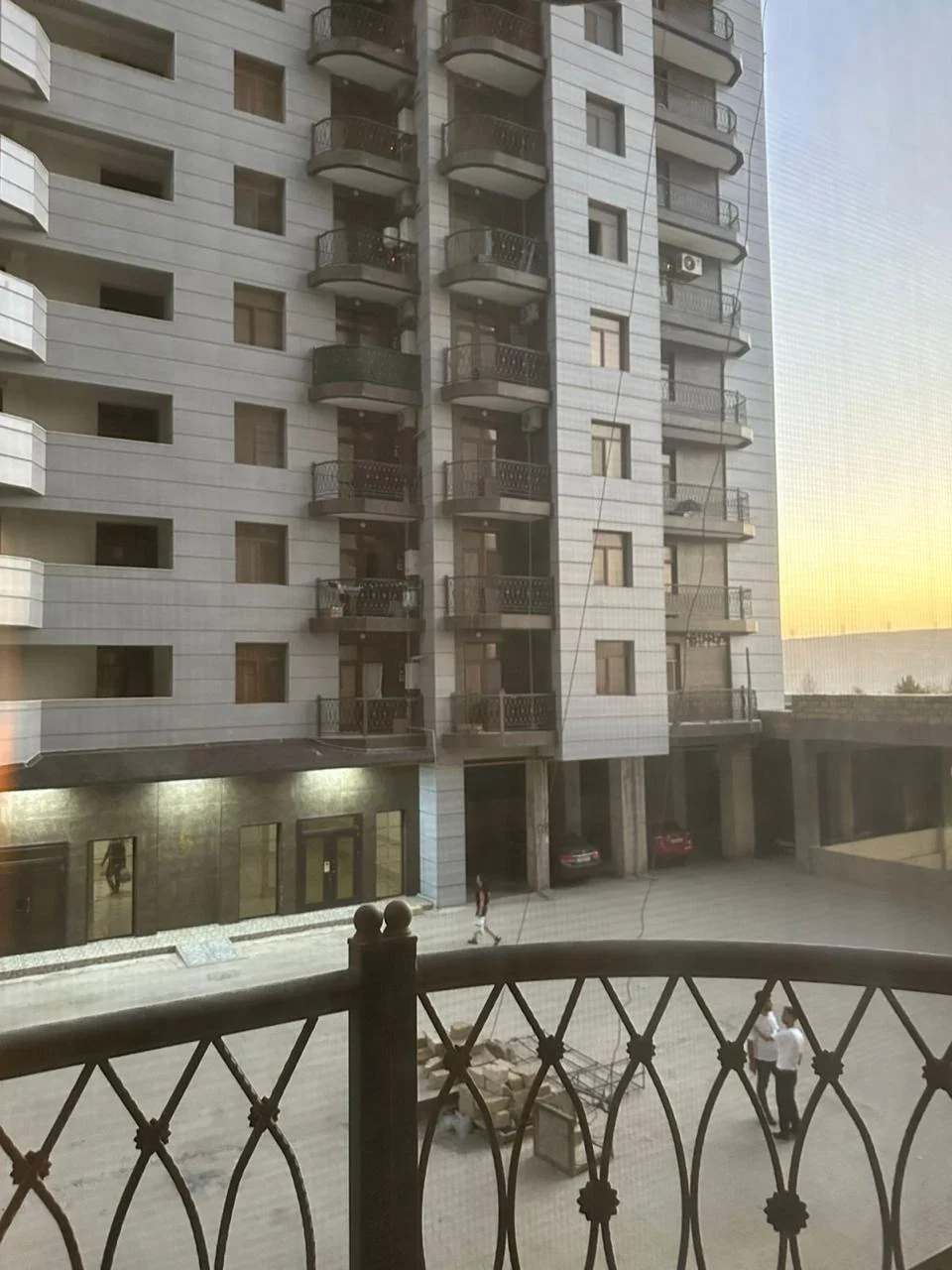 Kirayə 3 otaqlı Mənzil 80 m² Yasamal r. Yeni Yasamal q. İnşaatçılar m. – şəkil 4