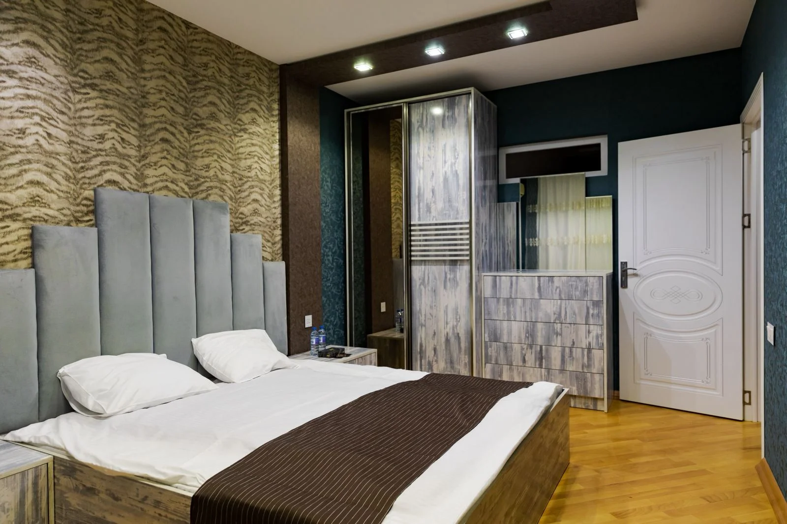 Kirayə 4 otaqlı Mənzil 100 m² Nəsimi r.