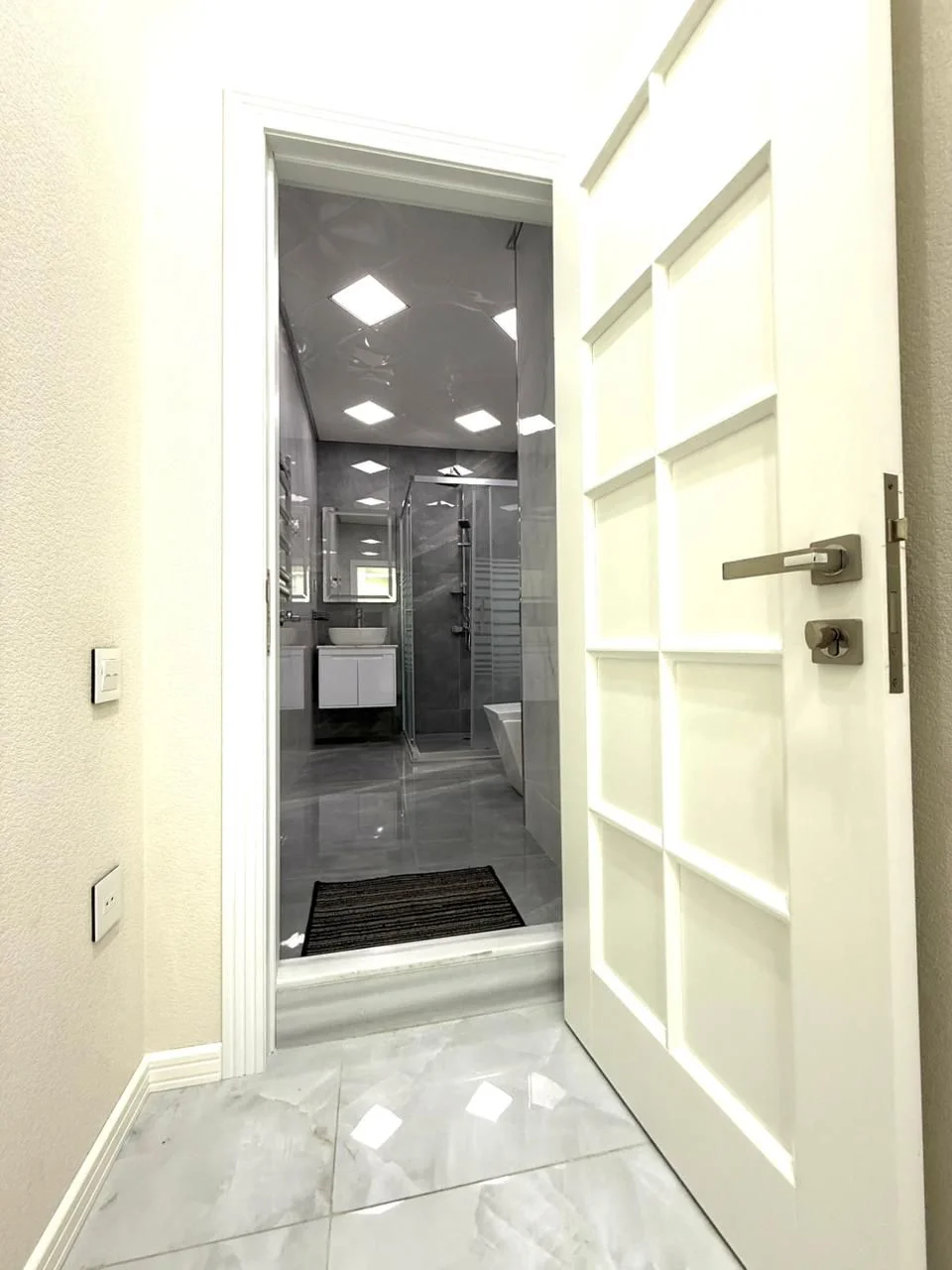 Kirayə 2 otaqlı Mənzil 77 m² Nərimanov r.