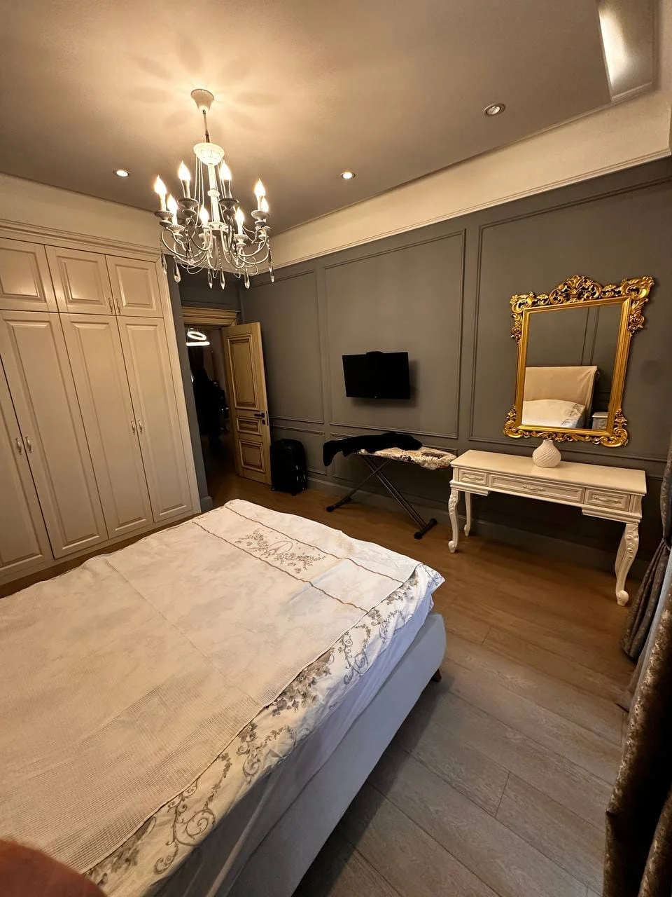 Kirayə 2 otaqlı Mənzil 85 m² Xətai r.