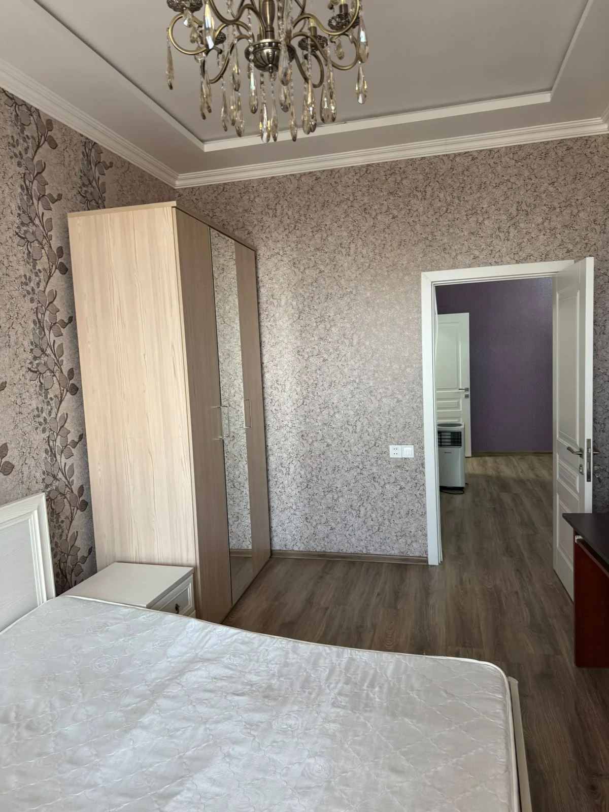 Kirayə 3 otaqlı Mənzil 120 m² Nəsimi r.
