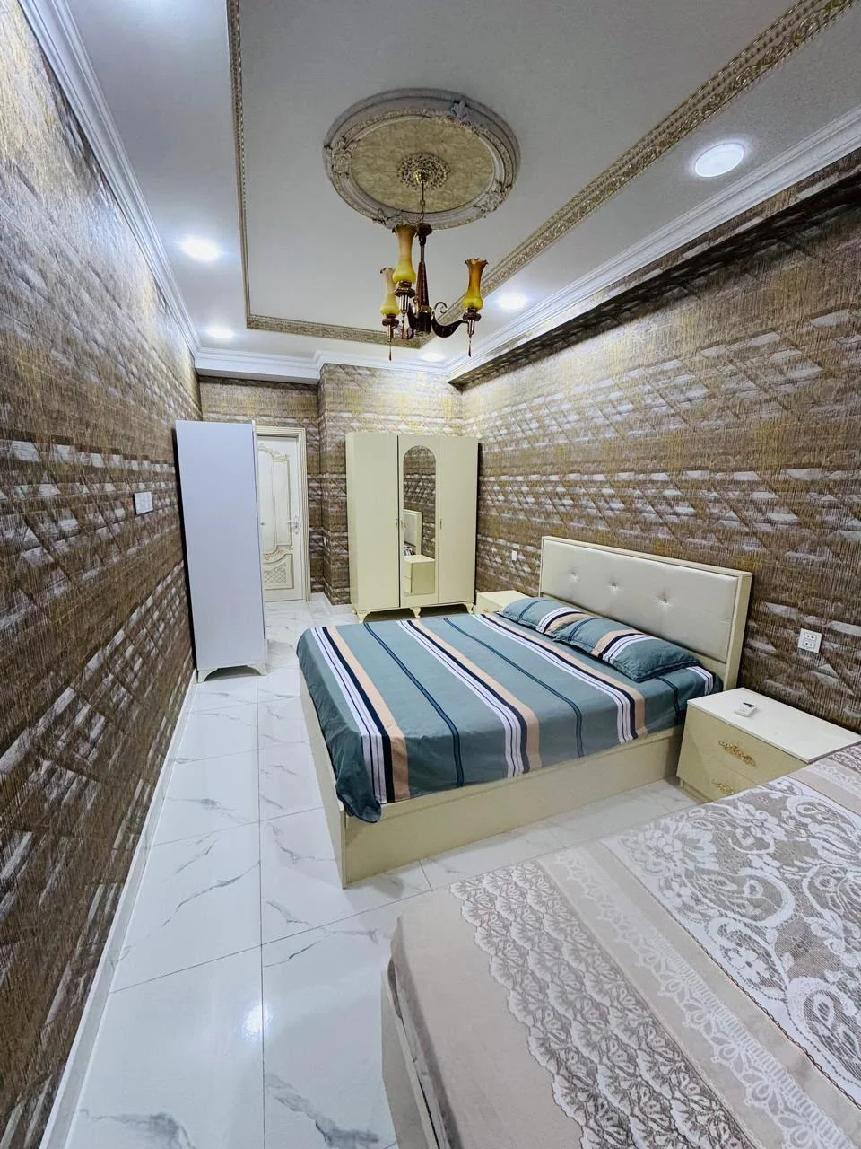 Kirayə 2 otaqlı Mənzil 100 m² Nəsimi r.
