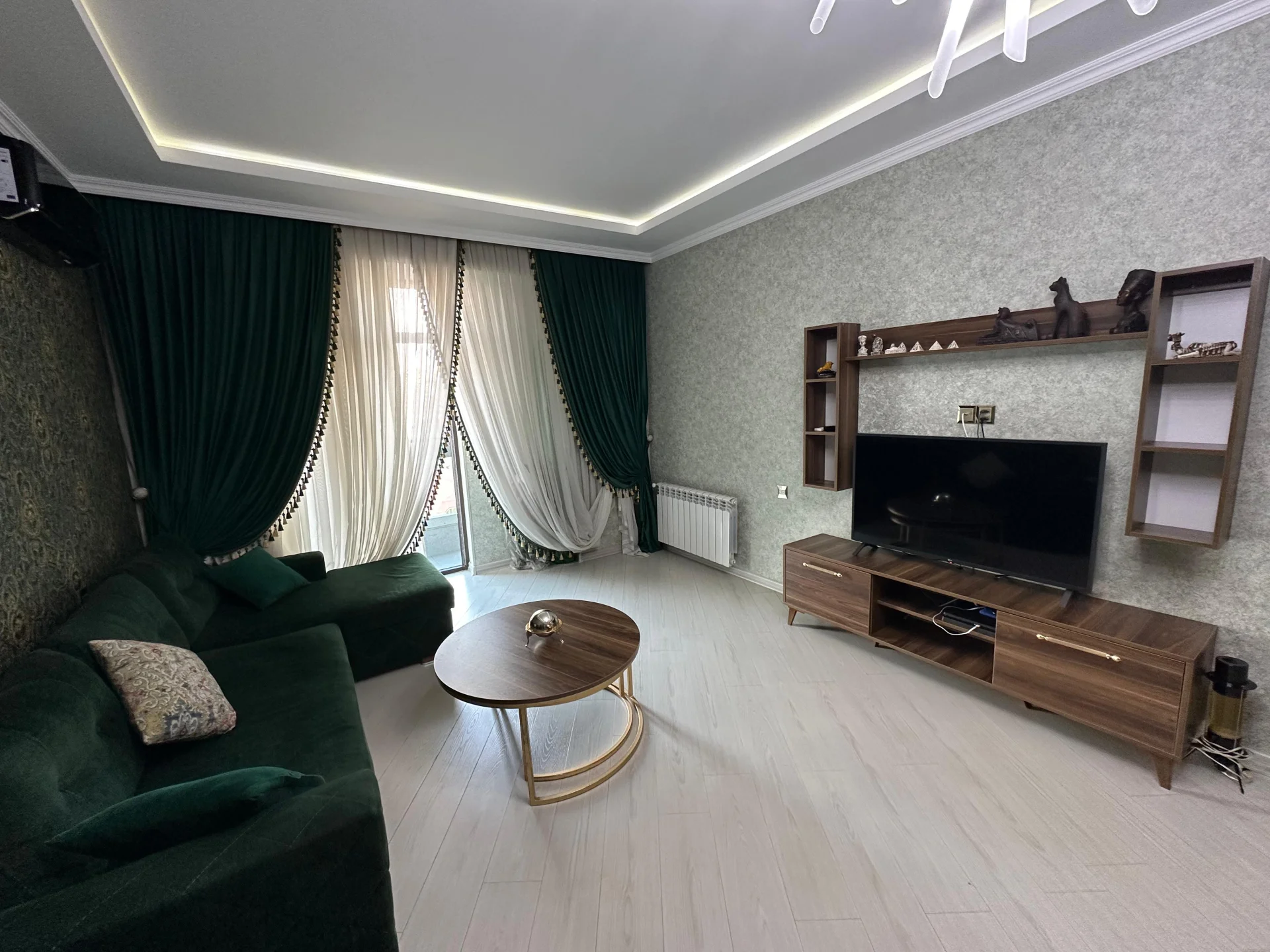 Satılır 2 otaqlı Mənzil 100.2 m² Yasamal r. – şəkil 1