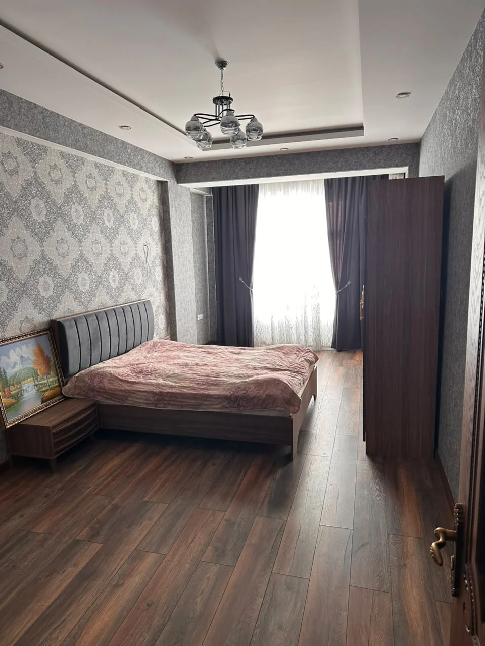 Kirayə 3 otaqlı Mənzil 120 m² Xətai r.