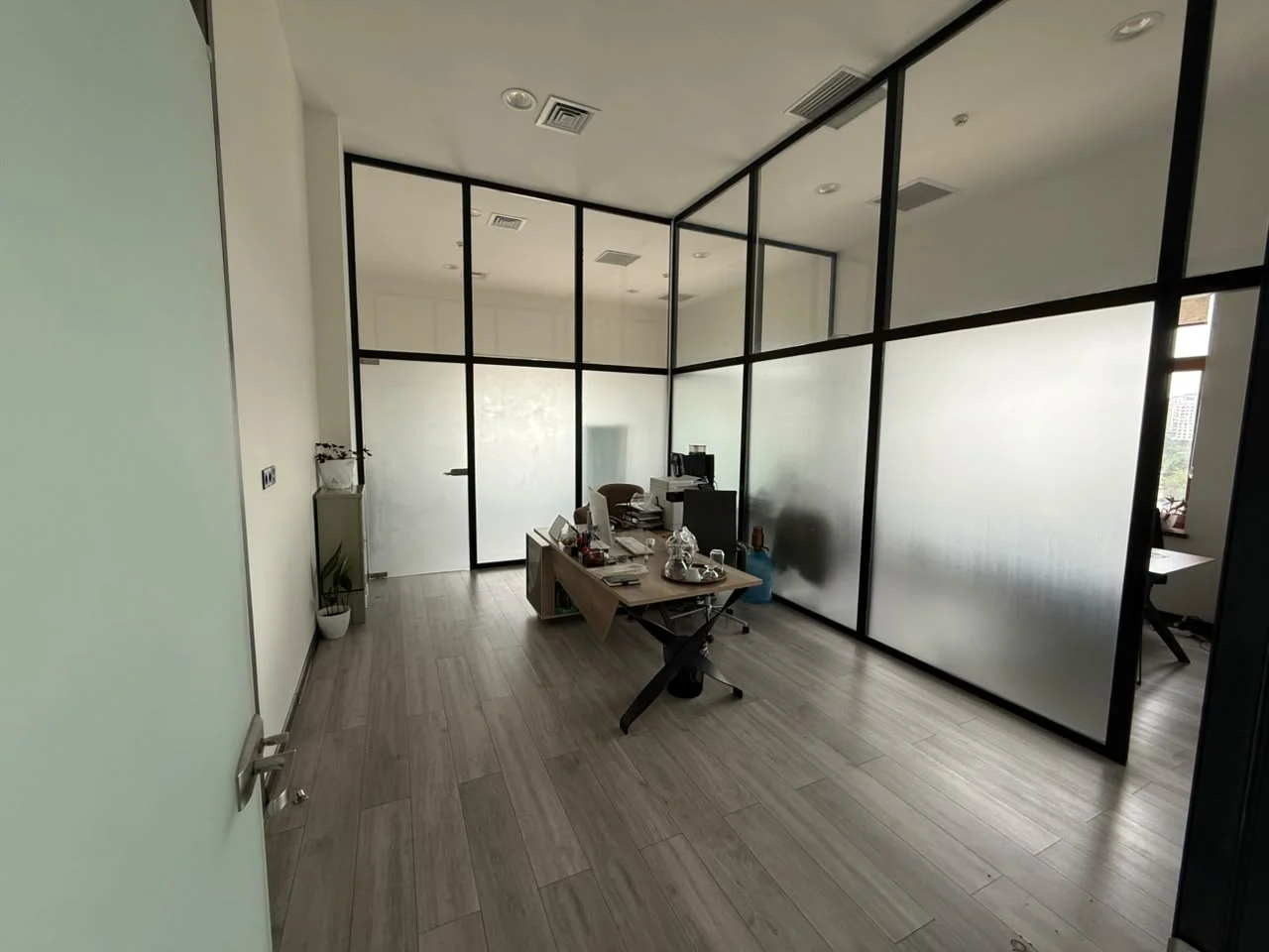 Kirayə 4 otaqlı Ofis 90 m² Nərimanov r. Gənclik m. – şəkil 14