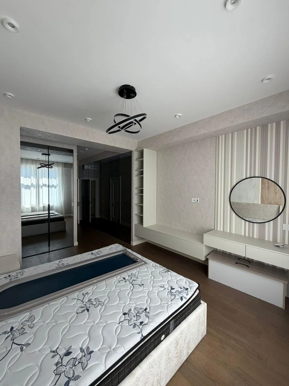 Kirayə 3 otaqlı Mənzil 170 m² Yasamal r.