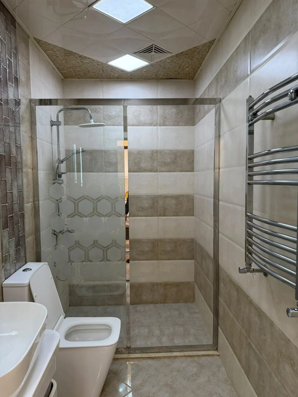 Kirayə 2 otaqlı Mənzil 65 m² Binəqədi r.