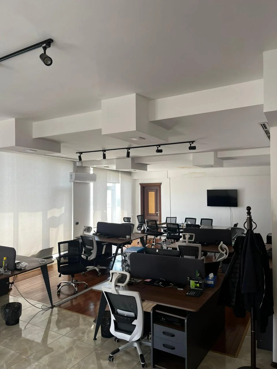 For rent 3-room Office 260 m² Nəsimi dist. 28 May metro – şəkil 13