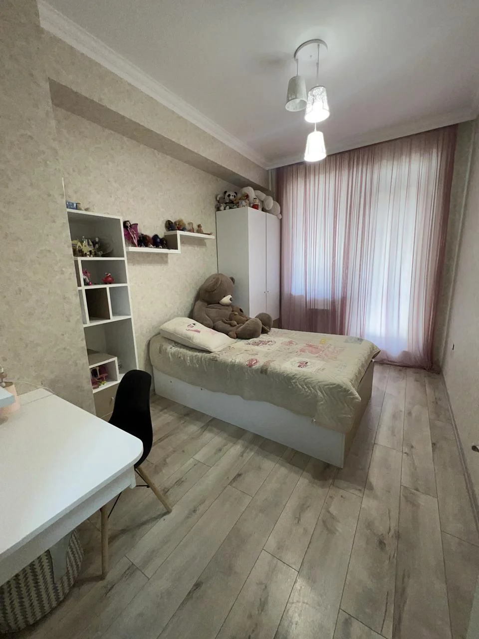 Kirayə 3 otaqlı Mənzil 112 m² Yasamal r.