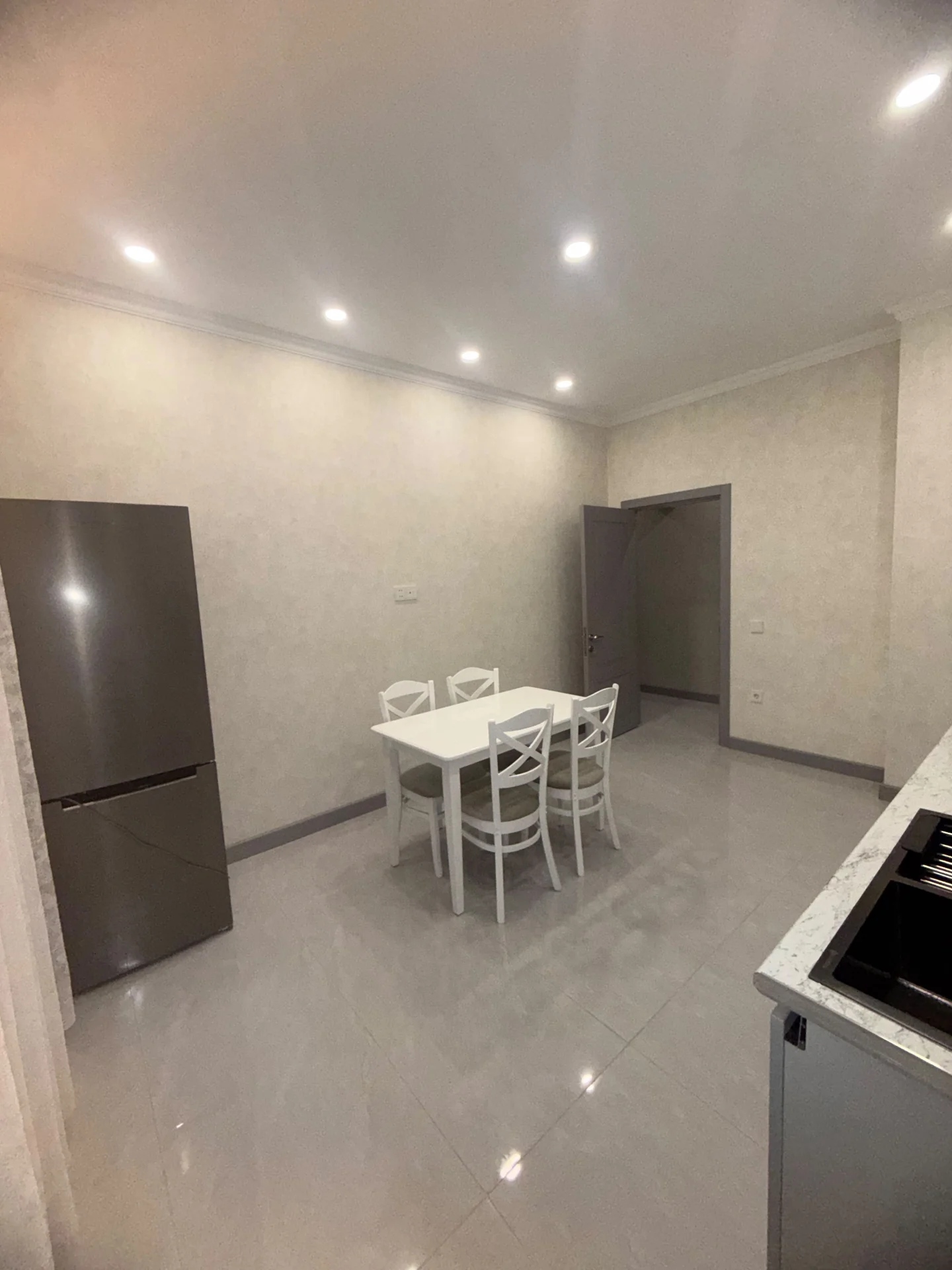 Kirayə 2 otaqlı Mənzil 70 m² Binəqədi r.