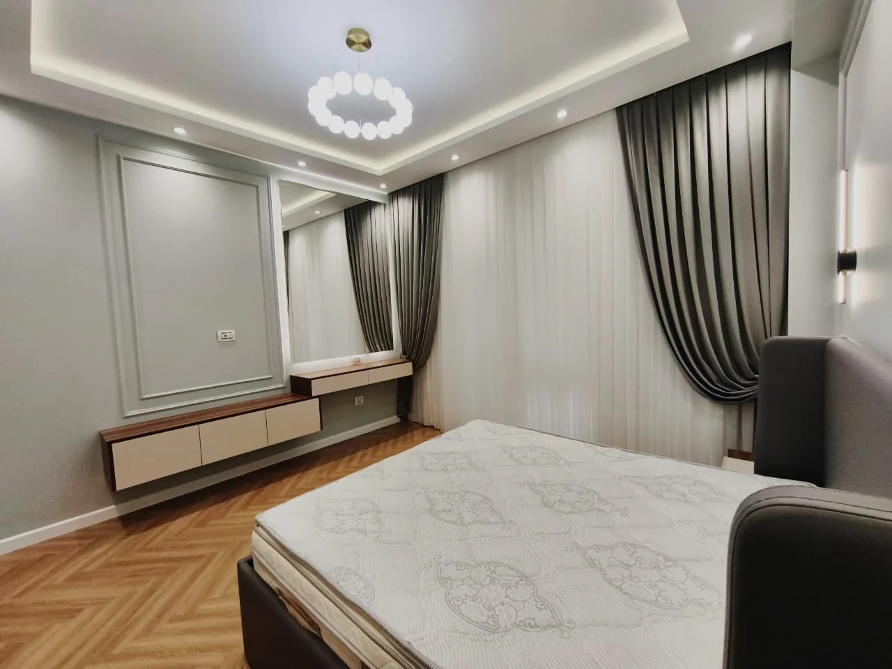 Kirayə 3 otaqlı Mənzil 110 m² Xətai r.