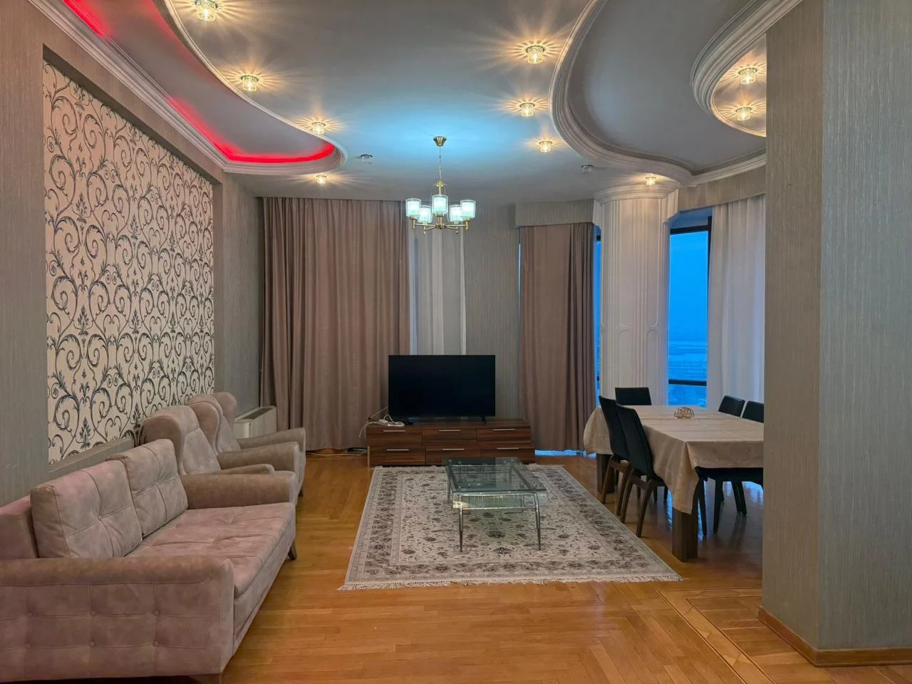 Kirayə 4 otaqlı Mənzil 220 m² Nəsimi r. 28 May m. – şəkil 18