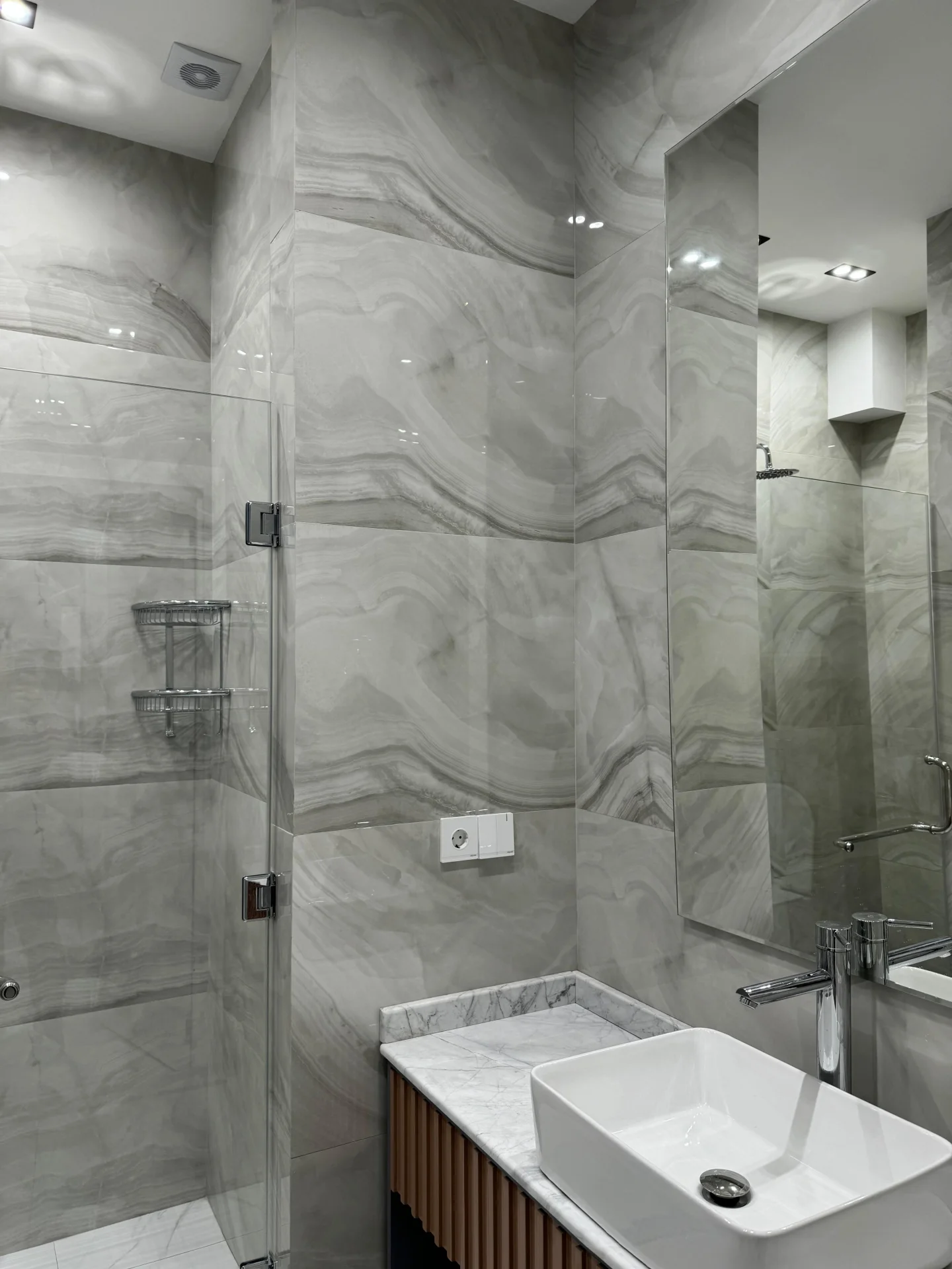 Kirayə 2 otaqlı Mənzil 80 m² Xətai r. Ağ şəhər q. – şəkil 9