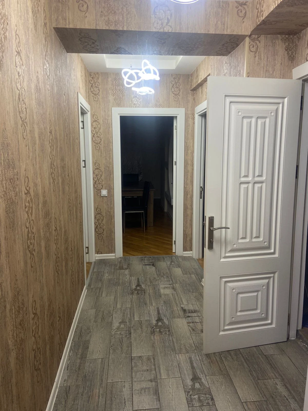Kirayə 2 otaqlı Mənzil 70 m² Nizami r.