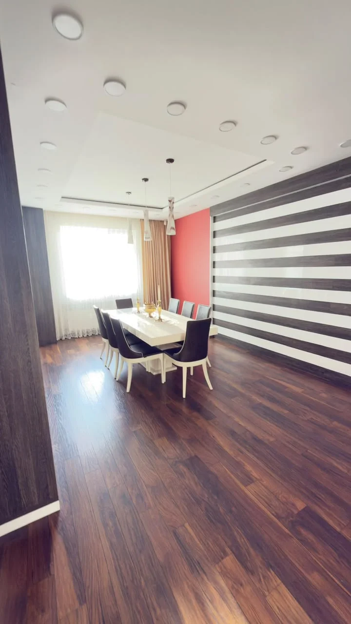 Kirayə 4 otaqlı Mənzil 200 m² Xətai r.