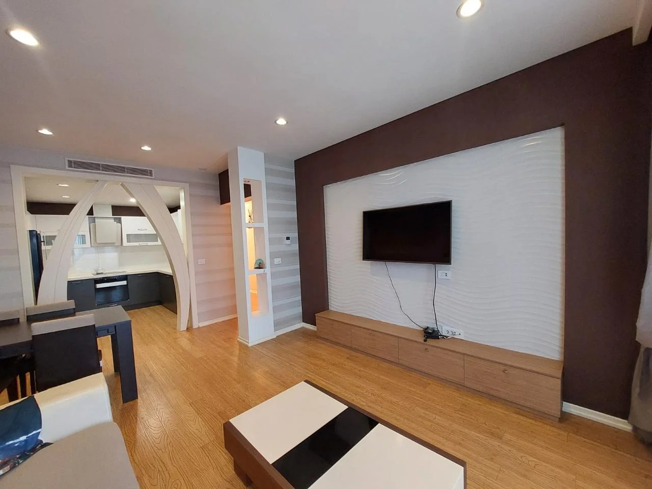 Kirayə 2 otaqlı Mənzil 85 m² Nəsimi r.