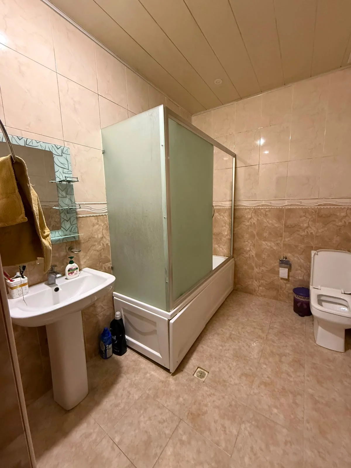 Kirayə 3 otaqlı Mənzil 125 m² Nəsimi r.