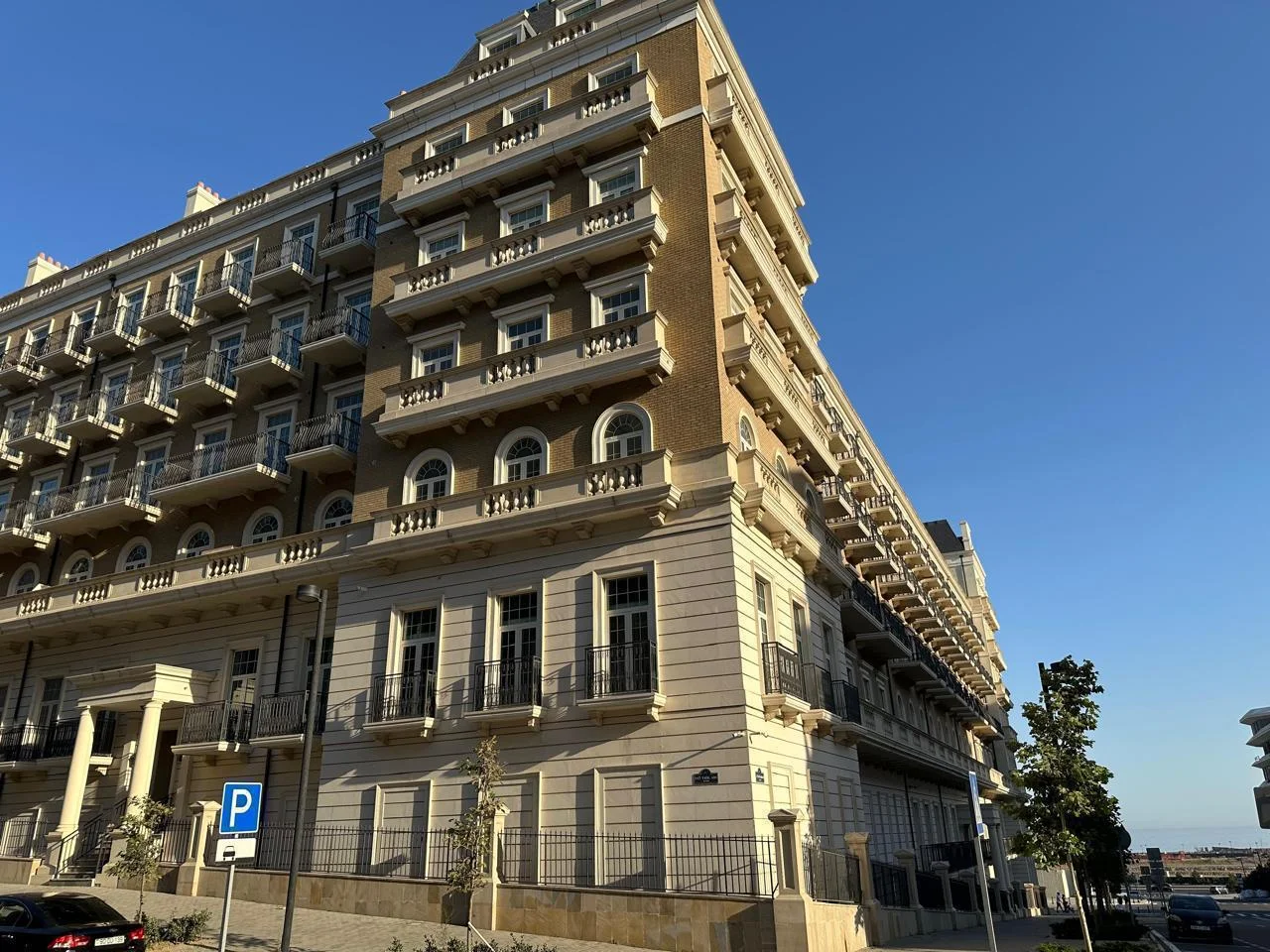 Kirayə 3 otaqlı Mənzil 111 m² Xətai r.