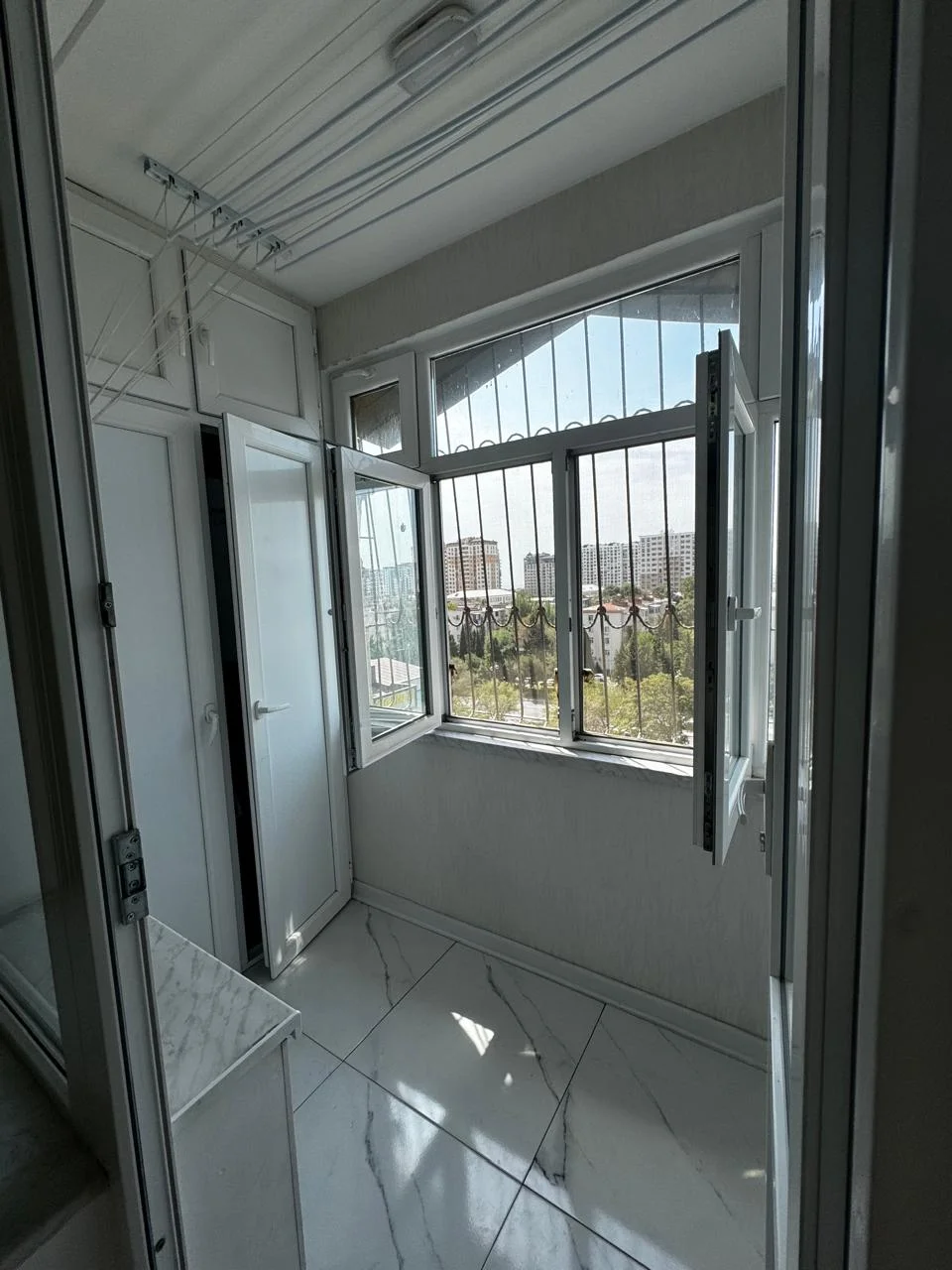 Kirayə 2 otaqlı Mənzil 70 m² Nizami r. Neftçilər m. – şəkil 16