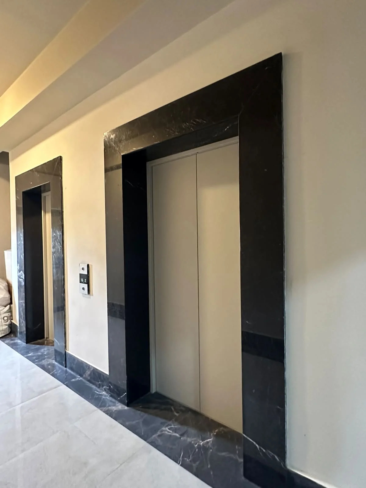 Satılır 4 otaqlı Mənzil 160 m² Xətai r.