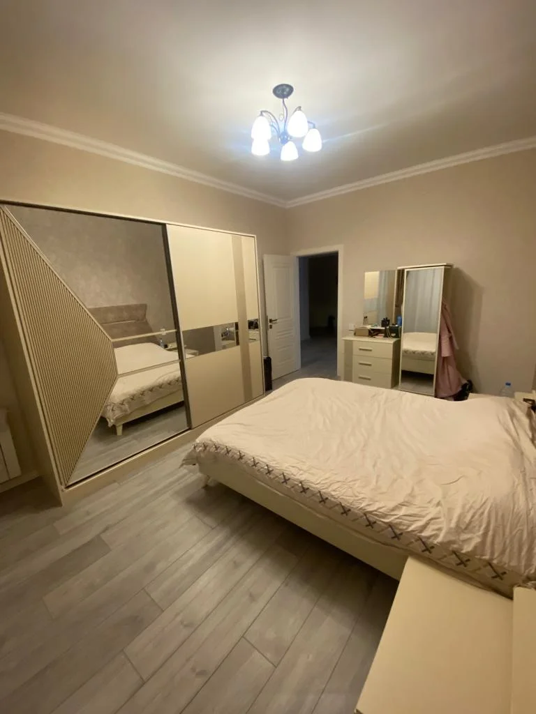 Kirayə 2 otaqlı Mənzil 100 m² Yasamal r. – şəkil 3